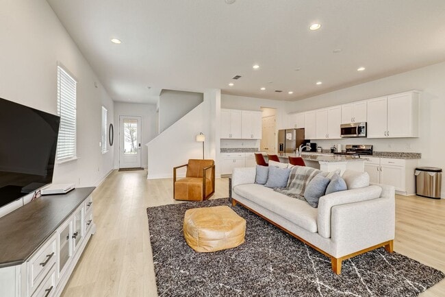 Building Photo - 287 Rum Runner Wy