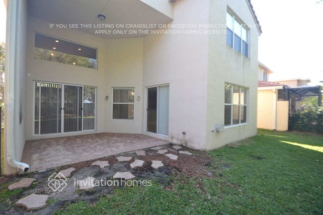 Building Photo - 8939 Briarwood Meadow Ln