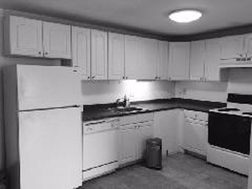 Primary Photo - 36 Dighton St