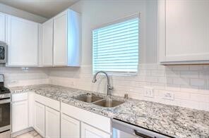 Building Photo - 22234 Delphin Grv Dr