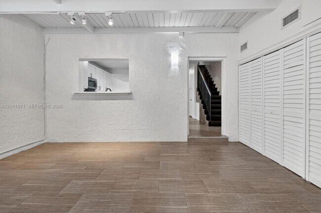 Building Photo - 8855 SW 62nd Terrace