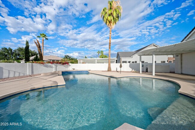 Building Photo - 4352 E Santa Rosa Pl