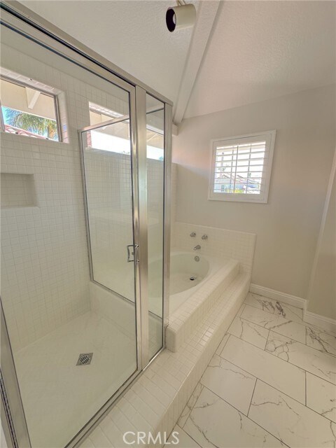 Building Photo - 26595 Sierra Vista