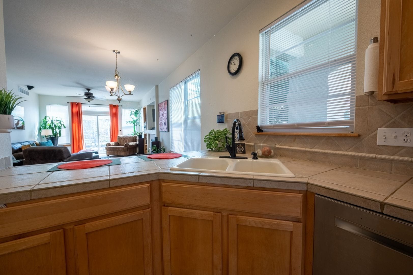 Building Photo - 144 N Duquesne St