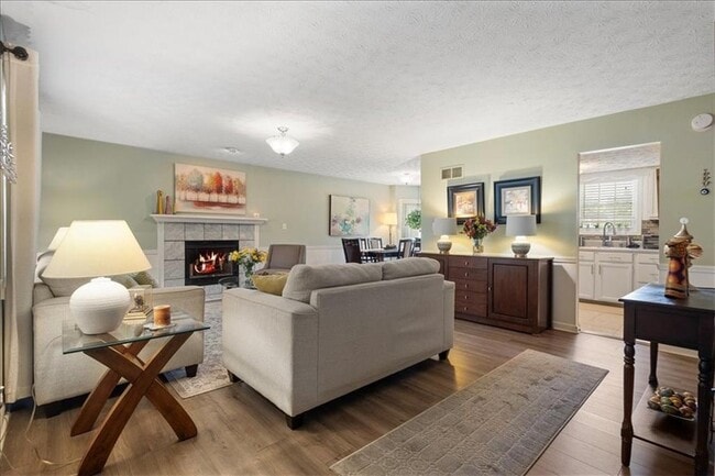 Building Photo - 2660 Windage Dr SW