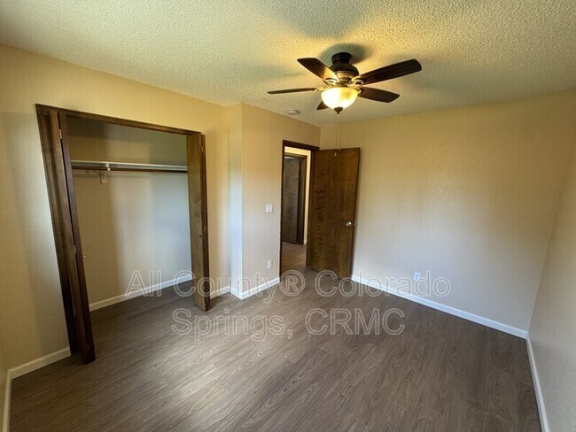 Building Photo - 3525 Fair Dawn Dr