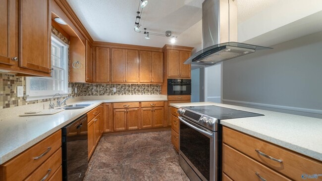 Building Photo - 608 Mountain Gap Dr SE