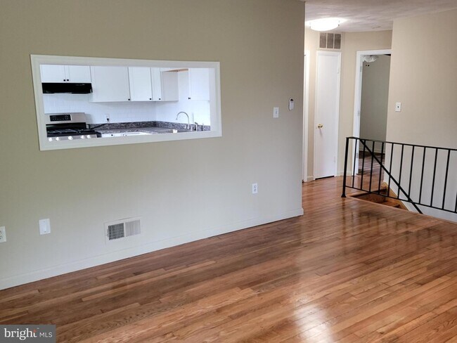 Building Photo - 6706 Blacklog St