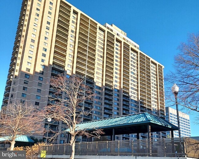 Building Photo - 5505 Seminary Rd
