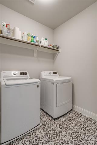 Building Photo - 6334 Oakbend Cir