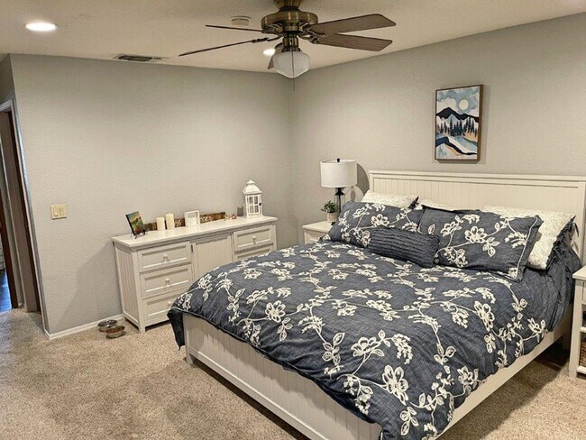 Building Photo - Beautifully Remodeled 3 Bedroom One Story ...