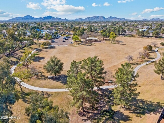 Building Photo - 12624 N 73rd Pl