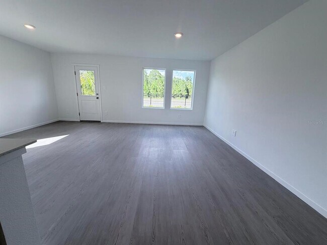 Building Photo - 1207 Orion St