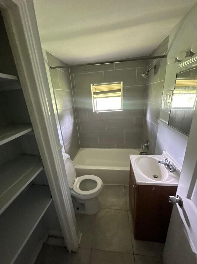 Building Photo - Fully renovated 3/1 Single Family Home ava...