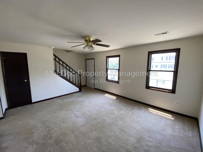 Building Photo - 5145 Cottonwood Ct