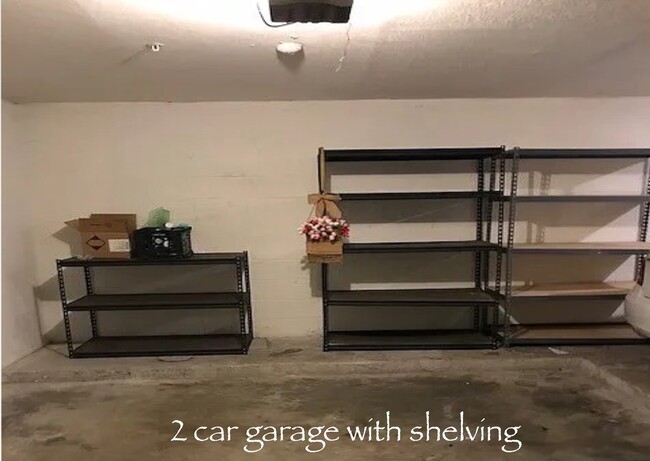 Garage- storage - 2505 Shadow View Cir