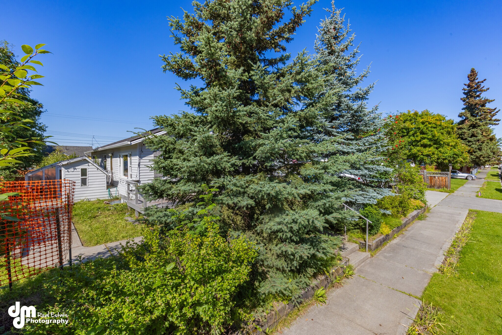 Building Photo - 684 Cedar St