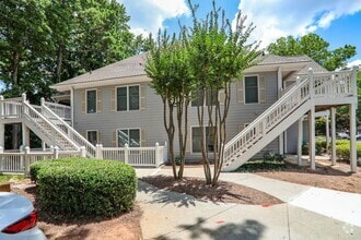 Building Photo - 2 Bedroom 2 Bathroom In A Private Community