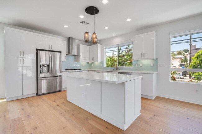 Building Photo - 4320 N Eagle Rock Blvd