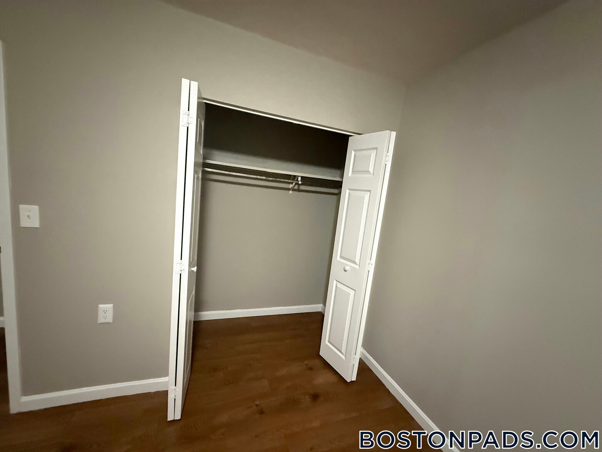 Building Photo - 757 Highland Ave