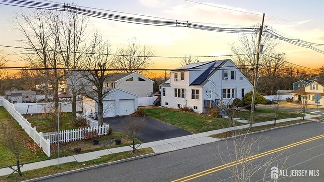 Building Photo - 58 Brotherhood St