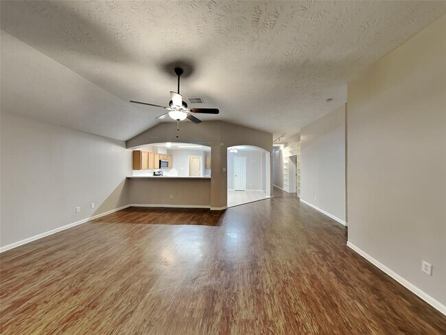 Building Photo - 7010 Grant Dr