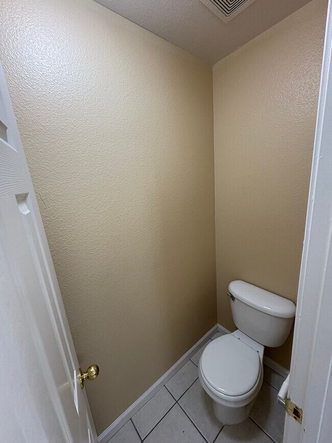 Building Photo - Beautiful 4 Bedroom coming soon!