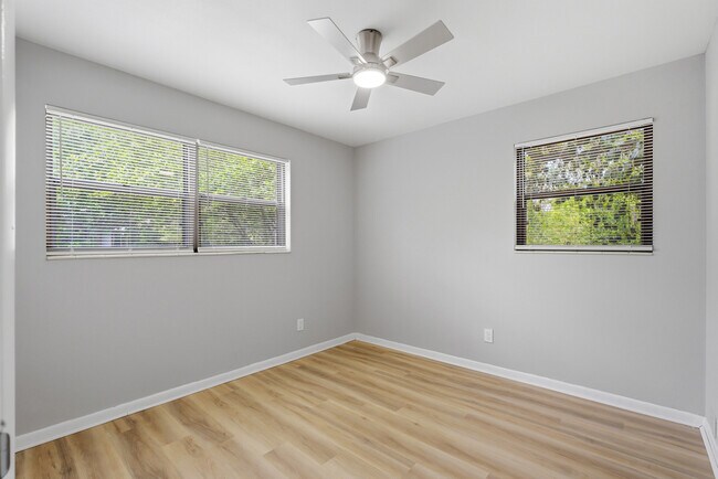 Building Photo - 8043 Joffre Dr