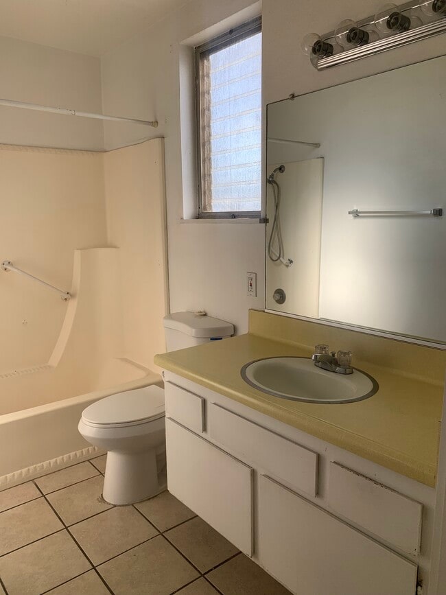 Building Photo - 2350 Osbun Rd