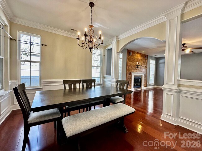 Building Photo - 12804 Windyedge Rd