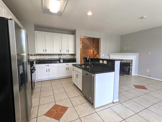 Building Photo - 13996 Khalid Ln