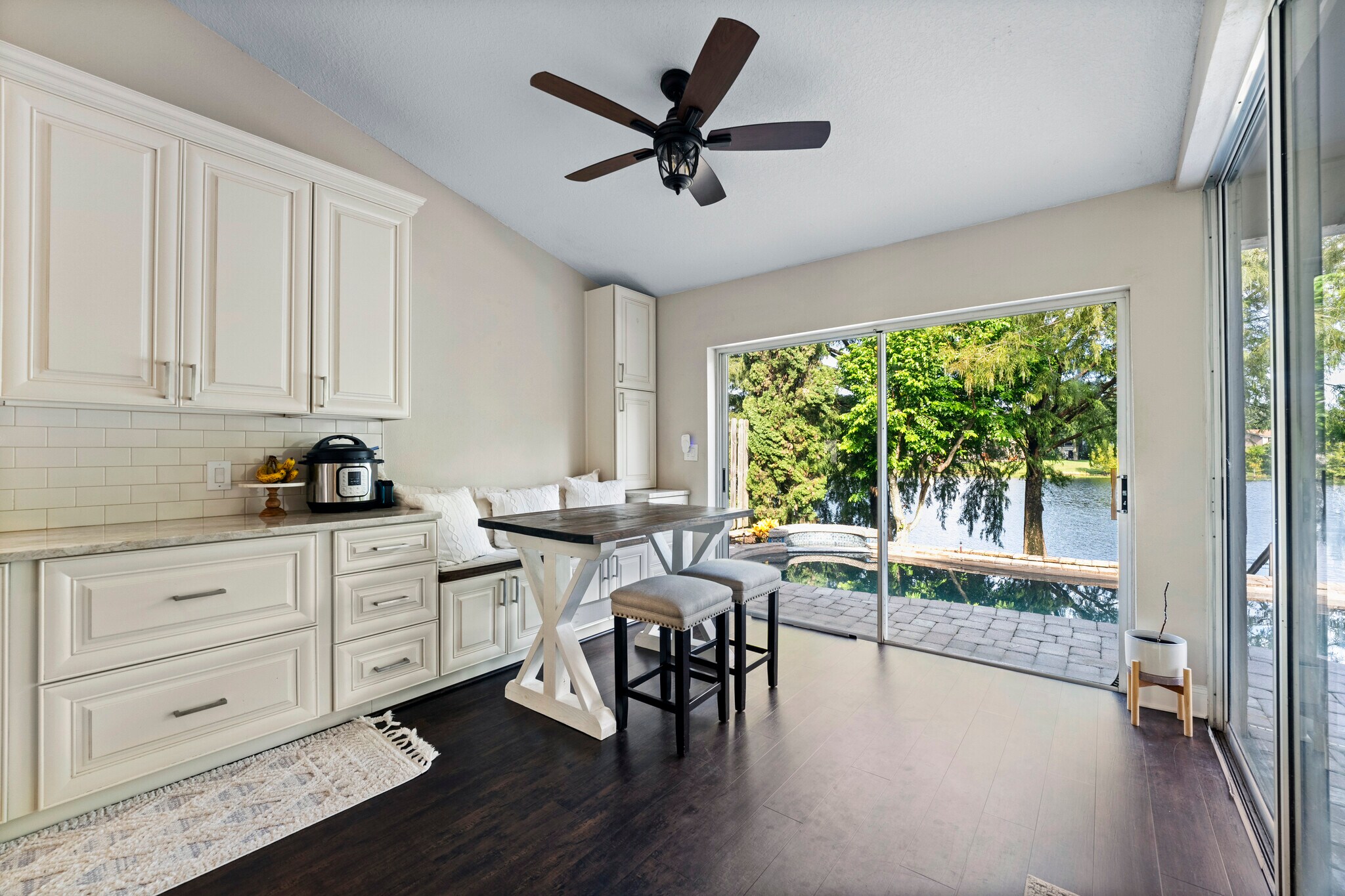 Building Photo - 3220 Tall Timber Dr