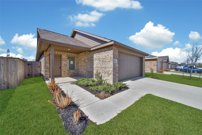 Building Photo - 17715 Grv Hl Dr