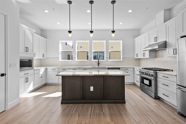 Building Photo - 2311 Brix St