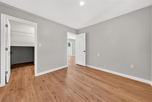 Building Photo - 1099 Grove Ave