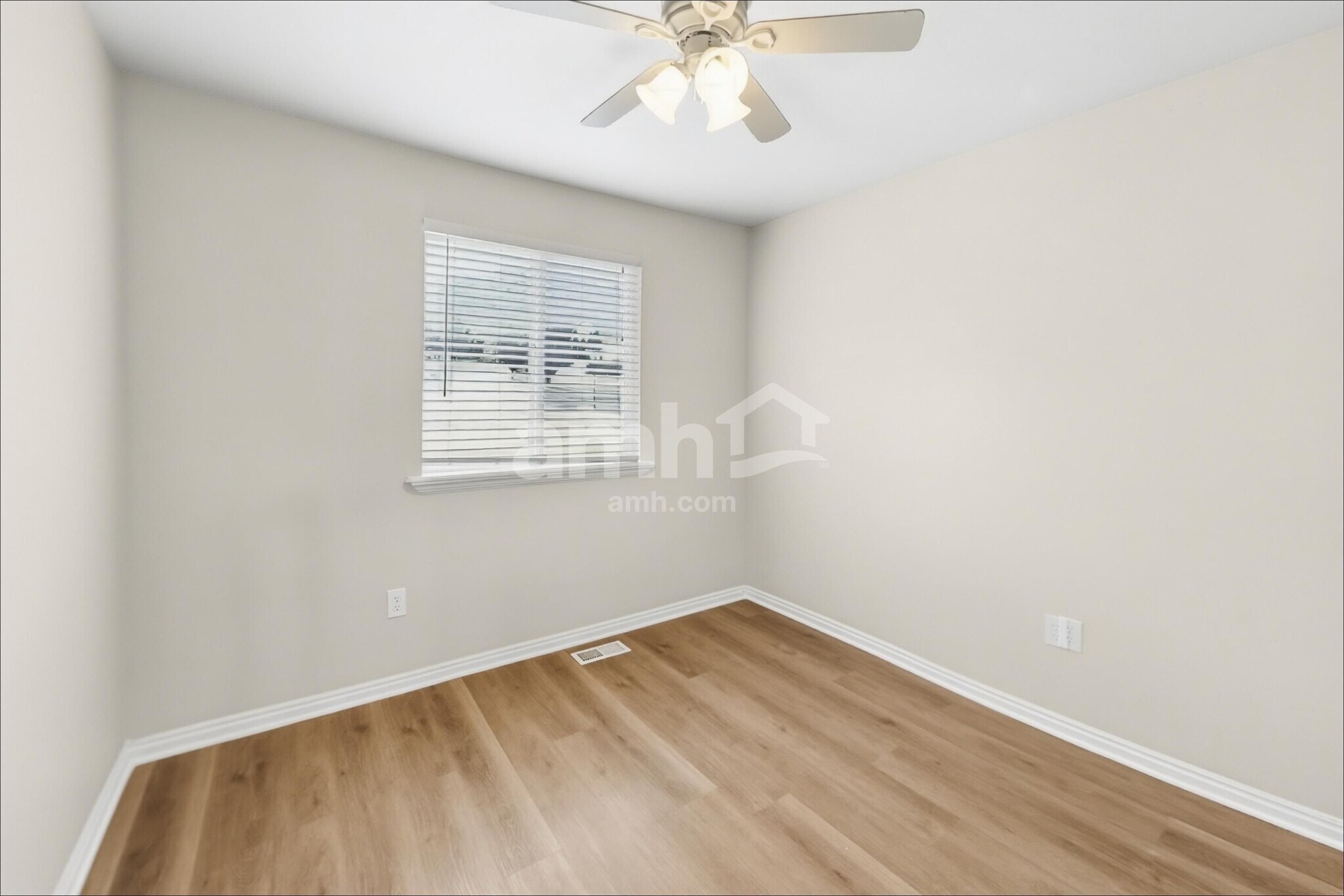 Building Photo - 5763 W Sunbright Ln