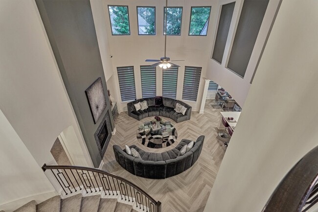 Building Photo - 407 Tulip Tree Ct