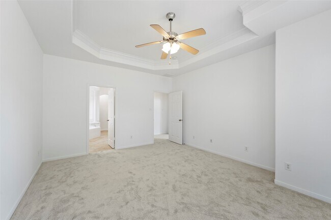Building Photo - 26422 Creston Woods Dr