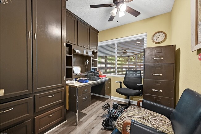 Building Photo - 7223 Lakewood Dr