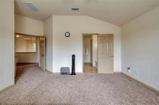 Building Photo - 20632 Farm Pond Ln