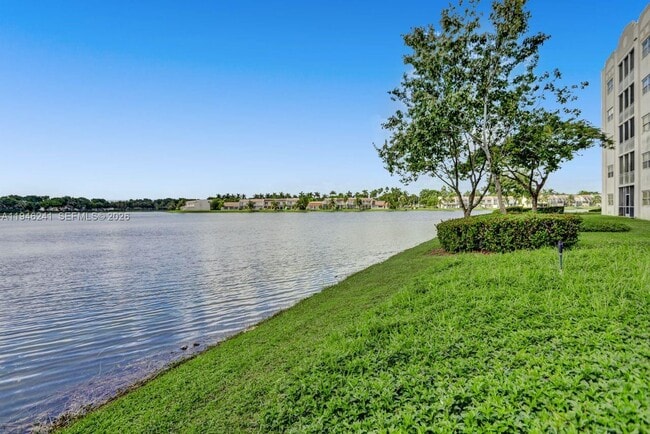 Building Photo - 10730 NW 66th St