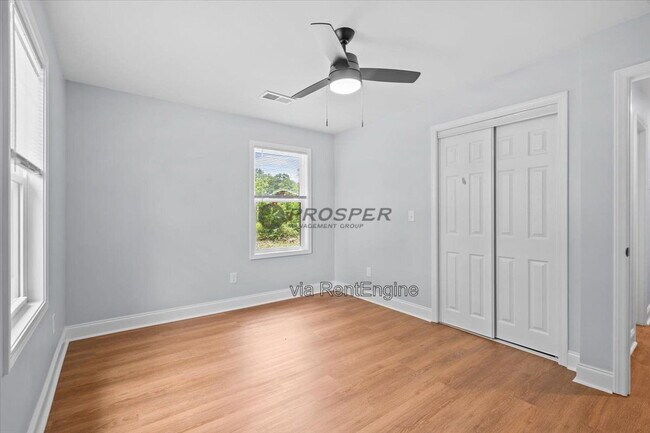 Building Photo - 103 Cliffside Dr