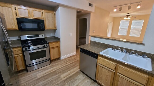 Building Photo - 9975 Peace Way