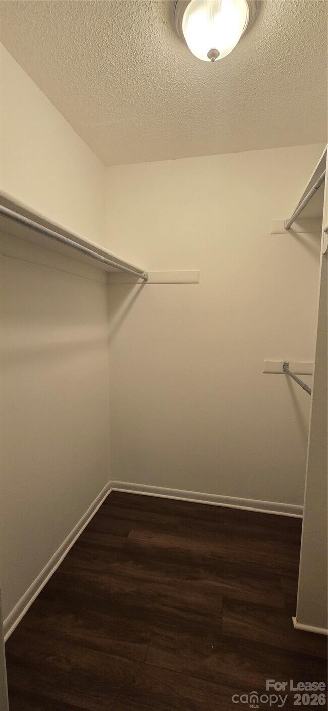Building Photo - 3109 Heathstead Place