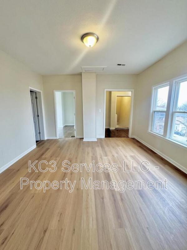 Building Photo - 129 Brooklyn Ave