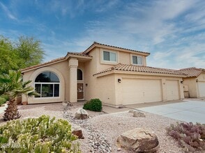 Building Photo - 9437 E Dreyfus Pl