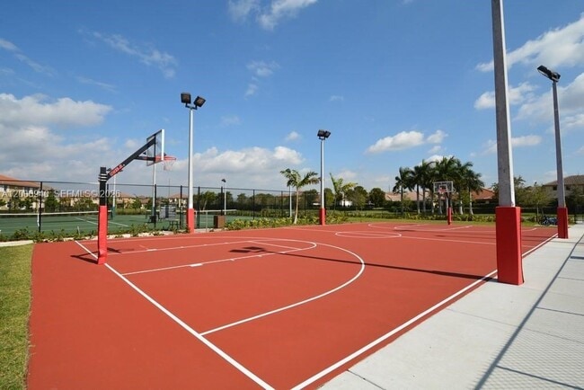 Building Photo - 8630 Lakeside Bnd