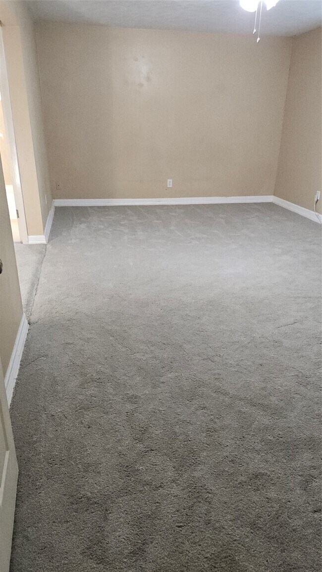 Building Photo - 14310 Branchwater Ln