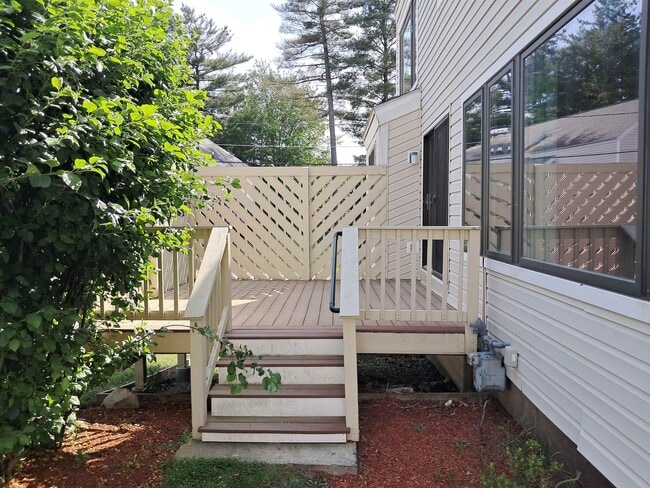 Building Photo - 4 Esquire Cir