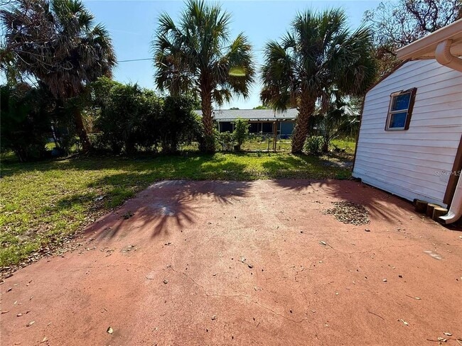 Building Photo - 1507 N Thacker Ave